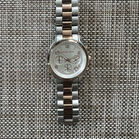 Michael Kors two tone watch - Picture 3 of 4